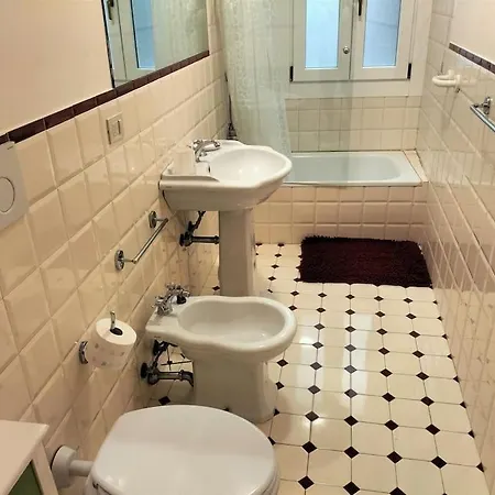 Ghibellina Elegant With 4 Bedrooms Florencie
