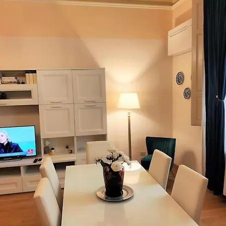 Ghibellina Elegant With 4 Bedrooms Florencie